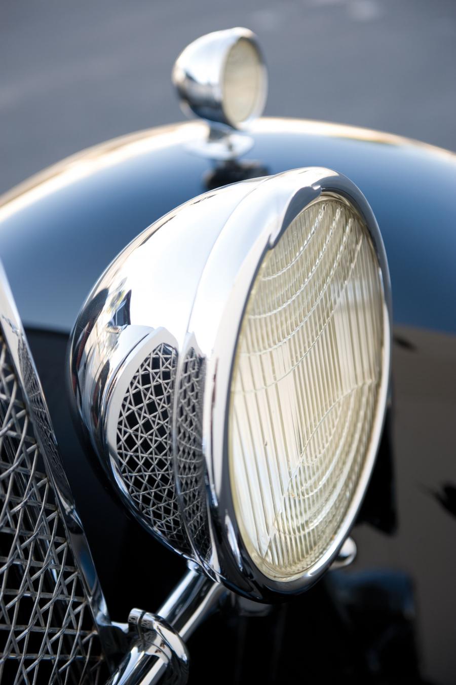Детали экстерьера Packard Standard Eight Sport Phaeton 1931 года  (фото 11 из 15)